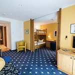 Aktiv Zur Rose Am Brenner