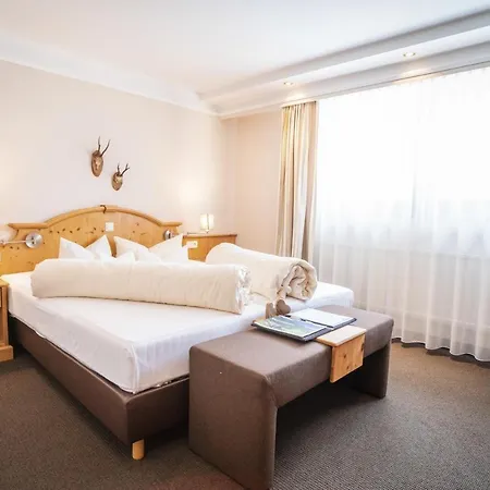 Aktiv Zur Rose Am Brenner