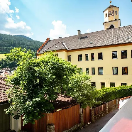 Aktiv Zur Rose Am Brenner